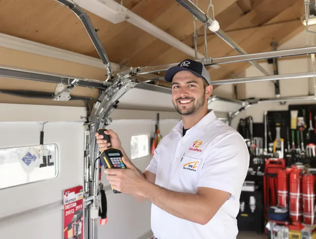 St. Petersburg Garage Door Repair local technician providing expert garage door repair in St. Petersburg neighborhood